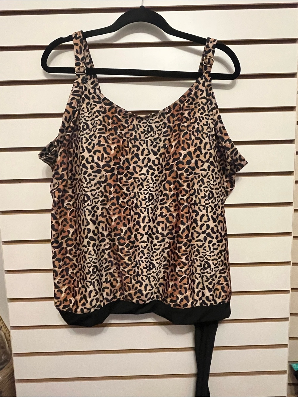 🧡 3/$15 XOXO Leopard Print Cold-Shoulder Swim Top in Brown and Black